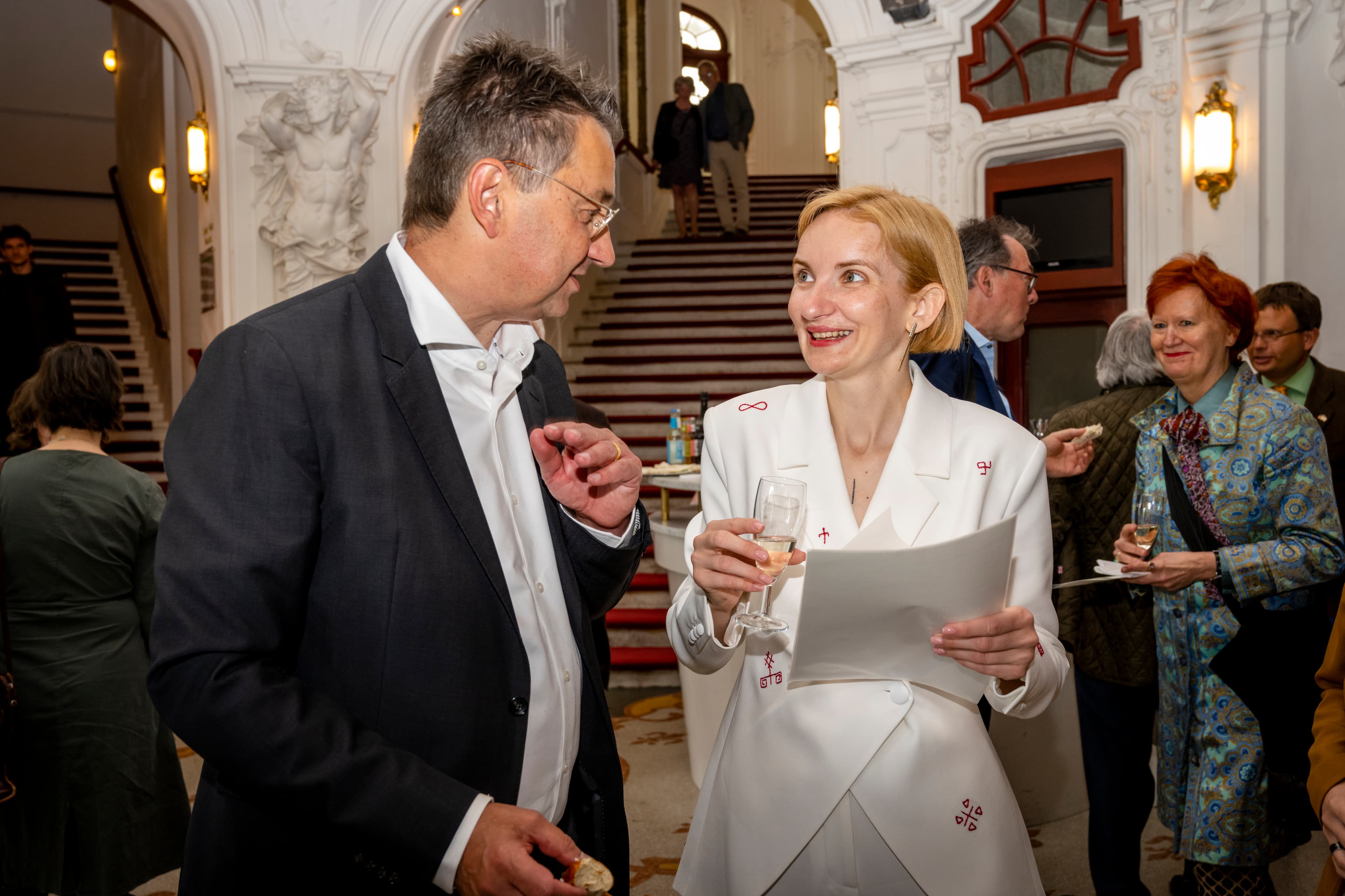 Alona Karavai und Ansgar Wimmer_KAIROS-Preisverleihung 2023_Fotograf: Gregor Lengler